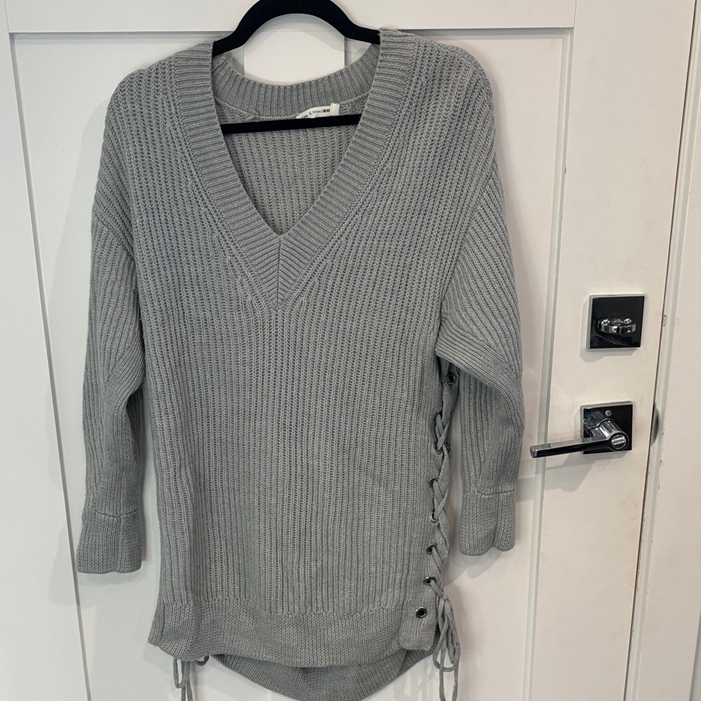 Rag & Bone Gray V-Neck Sweater With Criss Cross Ties